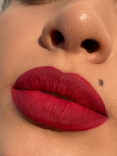 Foto 3 | Foto 3 | Indestructible Lipstick Liquid Cannes