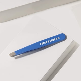 Foto 3 | Foto 3 | Pinzas Tweezerman Mini Slant Travel Para Cejas Color Azul - Venta Internacional.