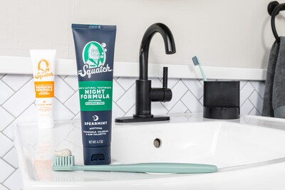 Foto 5 | Foto 5 | Pasta de Dientes Dr. Squatch Kit Blanqueador de Dientes Día/Noche 2 Piezas de 4.7 Oz C/U - Venta Internacional