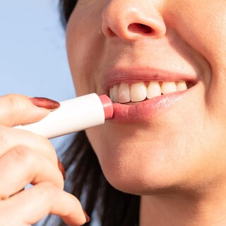 Foto 2 | Foto 2 | Bálsamo Labial Coola Organic Liplux Tinted Lip Con Spf 30, 4,4 Ml - Venta Internacional.