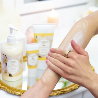 Foto 3 | Foto 3 | Crema Corporal Camille Beckman Con Aroma A Vainilla Francesa 385 Ml - Venta Internacional.