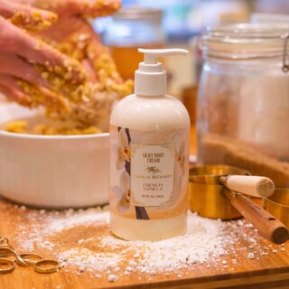 Foto 4 | Foto 4 | Crema Corporal Camille Beckman Con Aroma A Vainilla Francesa 385 Ml - Venta Internacional.