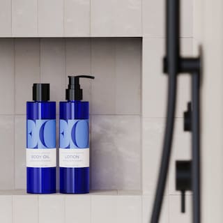 Foto 2 | Foto 2 | Aceite Corporal Eo French Lavender Para Masaje E Hidratación 240 Ml X 2 - Venta Internacional.