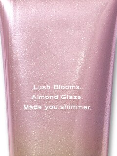 Foto 2 | Foto 2 | Loción Aromática Victoria's Secret Velvet Petals Que Humecta 24 Horas - Venta Internacional.