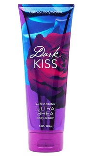Foto 1 | Foto 1 | Crema Corporal Bath & Body Works Dark Kiss Ultra Shea 240ml - Venta Internacional.