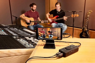 Foto 3 | Foto 3 | Interfaz De Audio Ik Multimedia Irig Stream Para Iphone, Ipad, Mac - Venta Internacional.