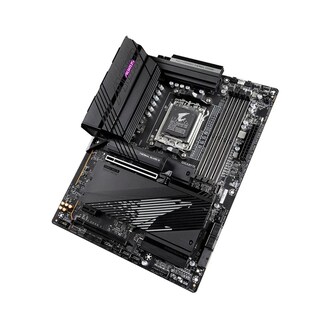 Foto 3 | Foto 3 | Tarjeta Madre Gigabyte B650 PRO AX color Negro AORUS AM5 DDR5 WIFI 6E USB C ATX