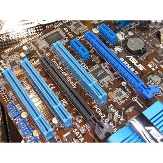 Foto 3 | Foto 3 | Placa Madre Asus P8h67 Lga 1155 Intel H67 Ddr3 Atx Usada - Venta Internacional.