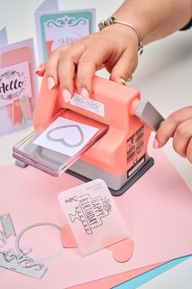 Foto 3 | Foto 3 | Máquina Troqueladora Sizzix Sidekick Pink Con Accesorios - Venta Internacional.