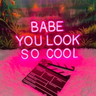 Foto 1 | Foto 1 | Letrero Babe You Look So Cool Neon C/ Control Remoto Premium