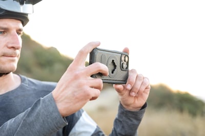 Foto 2 | Foto 2 | Funda Rokform Rugged Para Iphone 16 Plus Con Funda Magnética Negra - Venta Internacional.