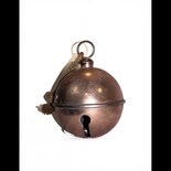 Nandos El Detalle Perfecto Cascabel De Metal Con Lazo, Acabado Rústico