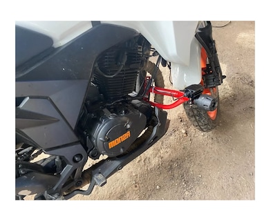 Foto 3 | Foto 3 | Slider Universal Belug Croked para Moto color Negro
