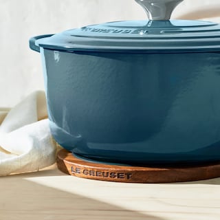 Foto 3 | Foto 3 | Salvamanteles De Madera Magnético Le Creuset, Madera De Acacia Con Silicona - Venta Internacional.