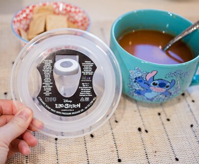 Foto 4 | Foto 4 | Taza De Sopa Silver Buffalo Lilo And Stitch Stay Weird, 700 Ml - Venta Internacional.