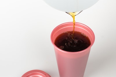 Foto 3 | Foto 3 | Vaso Para Café Con Tapa | Atmos Homeware | Vaso Cafetero De Plástico De 16 Oz. | Paquete De 10 Vasos Color Fucsia