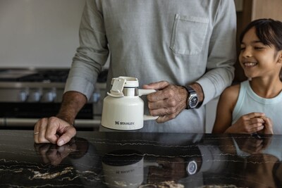 Foto 5 | Foto 5 | Taza Stanley The Tough-to-tip Admiral's Hammertone 590 ml - Venta Internacional