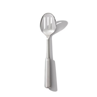 Foto 1 | Foto 1 | Cuchara Para Cocinar Oxo Steel, Acero Inoxidable Ranurado - Venta Internacional.