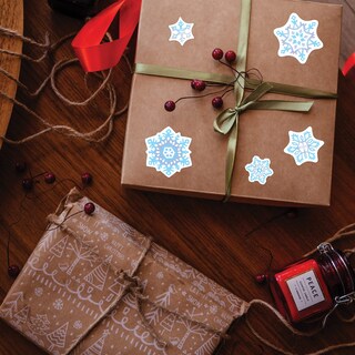 Foto 3 | Foto 3 | Pegatinas Beistle Con Forma De Copo De Nieve Para Decoración De Invierno, 15 Iconos Por Hoja - Venta Internacional.