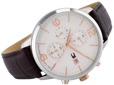 Foto 7 | Foto 7 | Reloj Tommy Hilfiger Hombre Liam 1710360 Caja Redonda 42mm Diámetro Acero Inoxidable Cierre Hebilla Movimiento Cuarzo
