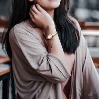 Foto 6 | Foto 6 | Reloj de Acero Inoxidable Dorado con Banda Elástica para Mujer - Venta Internacional