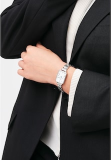 Foto 2 | Foto 2 | Reloj Daniel Wellington Quadro Con Números Romanos De 20 X 26 Mm, Plateado - Venta Internacional.