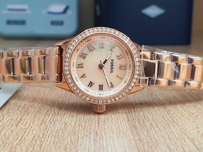 Foto 4 | Foto 4 | Reloj Fossil Mujer Madre De Perla Bq1100 Caja Redonda 48mm Diámetro Acero Inoxidable Cierre Desplegable Movimiento Cuarzo