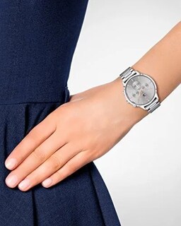 Foto 7 | Foto 7 | Reloj Tommy Hilfiger Mujer Emmy 1781871 Caja Redonda 38mm Diámetro Acero Inoxidable Cierre Desplegable Movimiento Cuarzo
