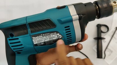Foto 2 | Foto 2 | Rotomartillo 5/8 570w Makita M8100b