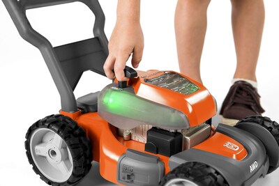 Foto 3 | Foto 3 | Cortadora De Césped De Juguete Husqvarna Hu800awd Para Niños De 2 A 5 Años Con Sonido - Venta Internacional.
