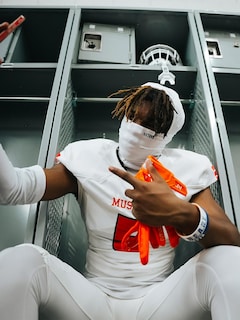 Foto 5 | Foto 5 | Máscara De Esquí Nxtrnd Football Shiesty Cooling Balaclava, Color Blanco - Venta Internacional.