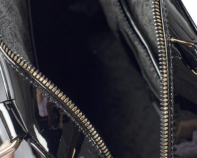 Foto 4 | Foto 4 | Bolso Tipo Satchel A Ángelozano De Piel Vacuna, Charol Y Telar, Color Negro, Modelo Elsa