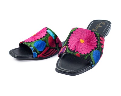 Foto 1 | Foto 1 | Sandalia De Piso A Ángelozano Telar Flores, Color Negro