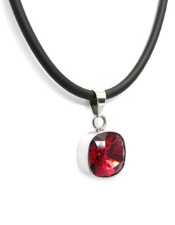 Foto 1 | Foto 1 | Collar Joyería Zvezda Cushion color Rojo con Plata y Caucho