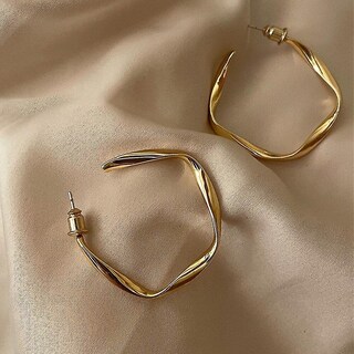 Foto 2 | Foto 2 | Pendientes Huoguo Chapados En Plata En Forma De C Irregularmente Retorcidos (2 Unidades) - Venta Internacional.