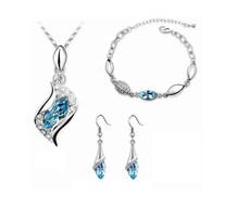 Conjunto De Collar, Aretes Y Brazalete Color Plata Con Azul Claro