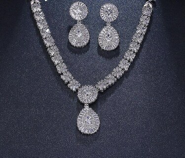 Foto 1 | Foto 1 | Juego De Joyas Huoguo: Colgantes Circonitas Cúbicas Oro Blanco - Venta Internacional.
