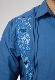 Foto 3 | Foto 3 | Camisa Guayabera Yucateca Bordada Colibrí Manga Larga Azul Acero