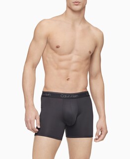 Foto 2 | Foto 2 | Bóxer Calvin Klein Microelásticos Negros Paquete de 3 para Hombre - Venta Internacional