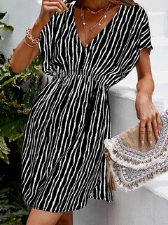 Foto 2 | Foto 2 | Vestido Encubierto Cupshe Con Cuello En V Y Cintura Elástica Y Manga Corta - Venta Internacional.