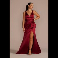 Vestido Largo Escote V David's Bridal Rojo