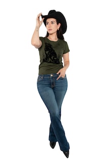 Foto 5 | Foto 5 | Playera Yellowstone Lobo Terciopelo Verde Militar