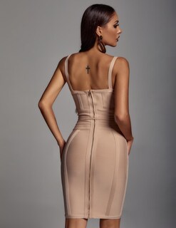 Foto 4 | Foto 4 | Vestido Bella Barnett, Sexy, Vendaje, Corsé, Cuello En V, Sin Espalda - Venta Internacional.