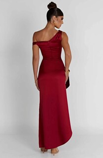 Foto 4 | Foto 4 | Vestido De Fiesta Lphirkut Satinado Con Hombros Descubiertos, Diseño De Sirena Fruncida, Rojo Vino - Venta Internacional.