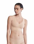 Bralette Calvin Klein Invisibles Comfort Beige para Mujer - Venta Internacional
