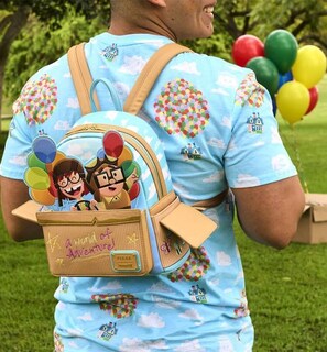 Foto 2 | Foto 2 | Mochila Loungefly Disney-pixar Up Por El 15 Aniversario Vegana - Venta Internacional.