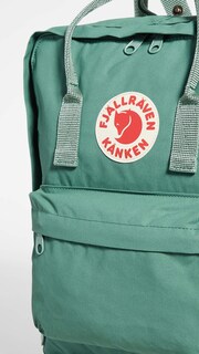 Foto 6 | Foto 6 | Mochila Fjällräven Kanken de Lona Lisa Verde Escarcha para Mujer - Venta Internacional