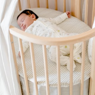 Foto 5 | Foto 5 | Faldón De Cama Stokke Sleepi Mini Pehr V3 De Algodón Orgánico Suave Gris - Venta Internacional.