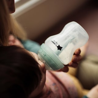Foto 2 | Foto 2 | Juego De Biberones Tommee Tippee Advanced Anticolic De 0 M+, 150 Ml Y 270 Ml - Venta Internacional.