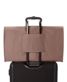 Foto 4 | Foto 4 | Bolsa De Ropa Tumi Travel Accessory Plegable, Color Malva Claro - Venta Internacional.